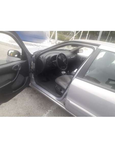 citroën xsara berlina del año 2002