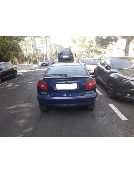 renault megane i coupe fase 2 (da..) del año 2001