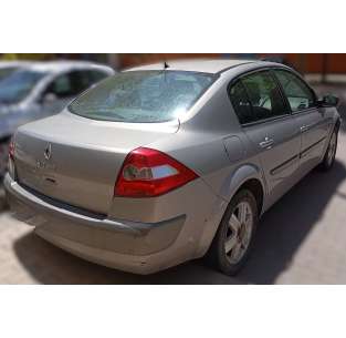 renault megane ii classic berlina del año 2004 2