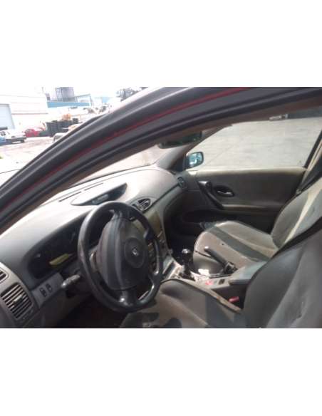 renault laguna ii grandtour (kg0) del año 2004