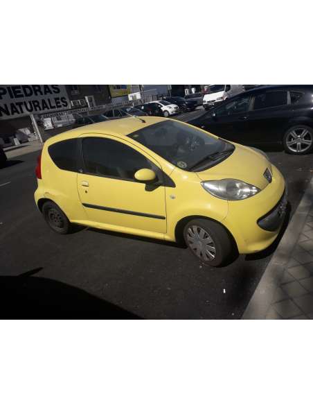 peugeot 107 del año 2006