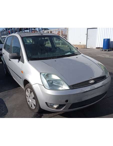 ford fiesta (cbk) del año 2004
