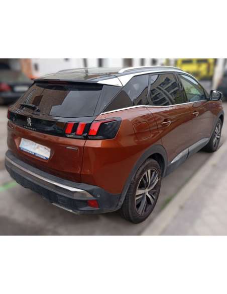 peugeot 3008 del año 2021