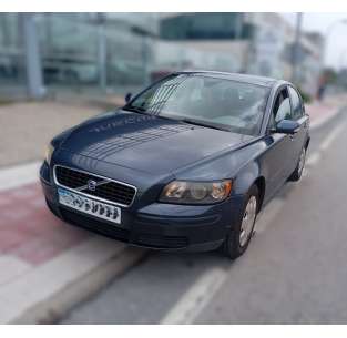 volvo s40 berlina del año 2005