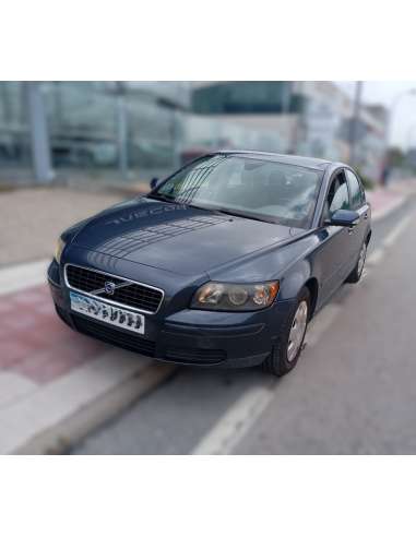 volvo s40 berlina del año 2005