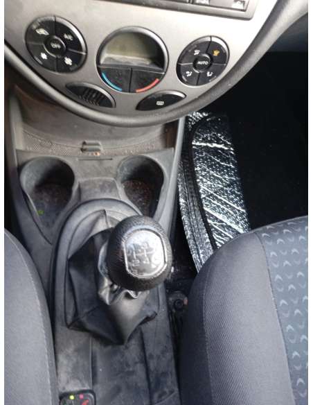 ford focus berlina (cak) del año 2005