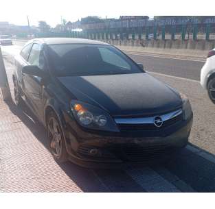 opel astra gtc del año 2004
