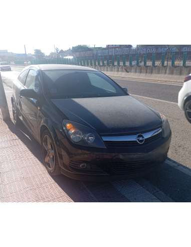 opel astra gtc del año 2004