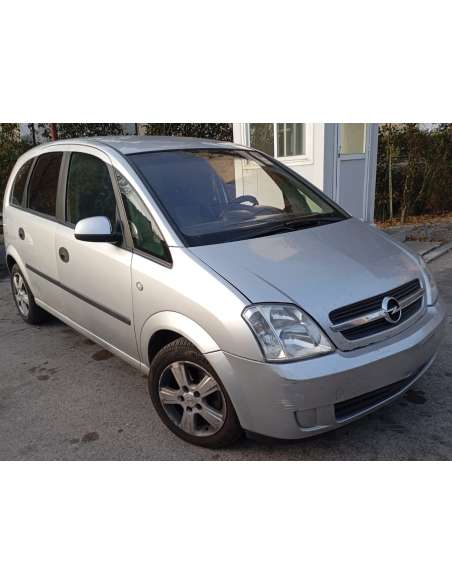 opel meriva del año 2004