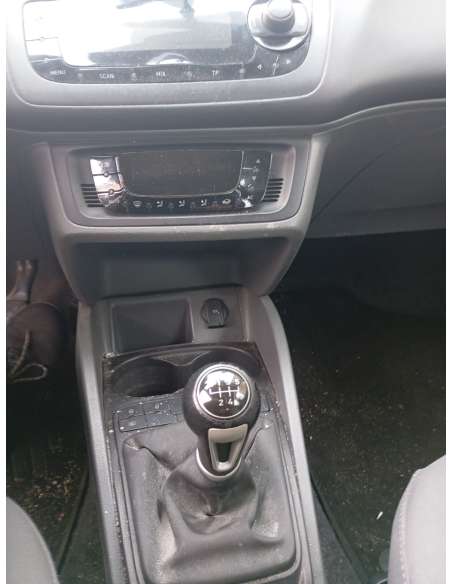 seat ibiza (6j5) del año 2010