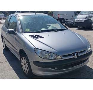 peugeot 206 berlina del año 2004