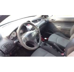 peugeot 206 berlina del año 2004 2