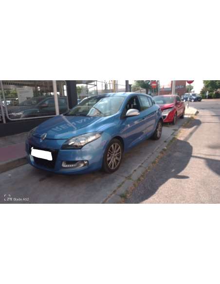 renault megane iii berlina 5 p del año 2013