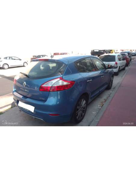 renault megane iii berlina 5 p del año 2013