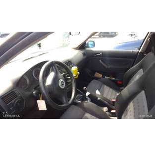 volkswagen bora berlina (1j2) del año 2001 2