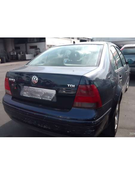 volkswagen bora berlina (1j2) del año 2001