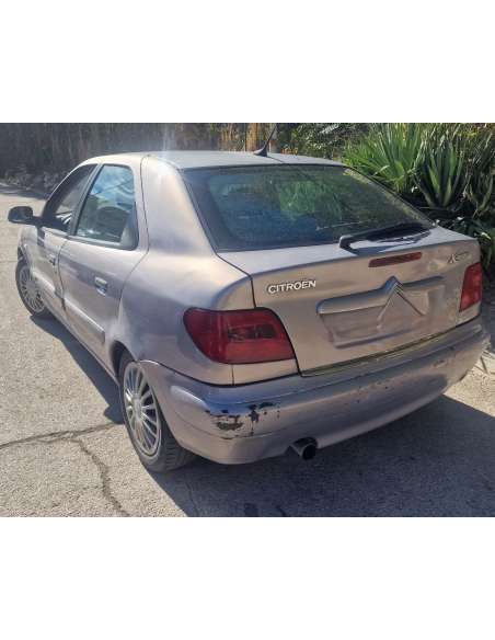 citroën xsara berlina del año 2003