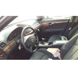 mercedes-benz clase e (w211) berlina del año 2003 2