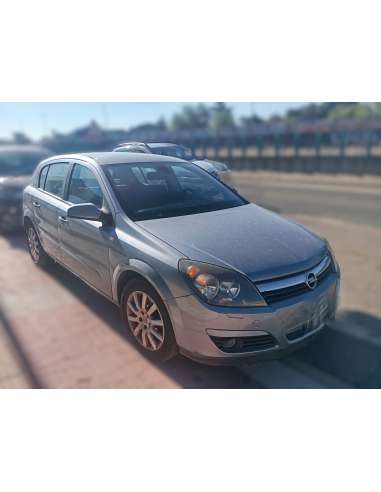 opel astra h berlina del año 2005