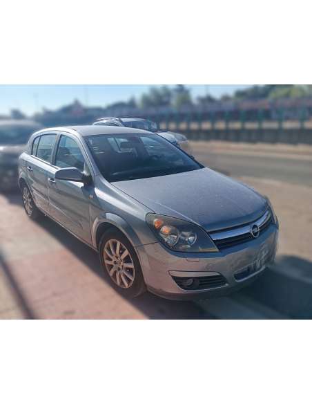 opel astra h berlina del año 2005