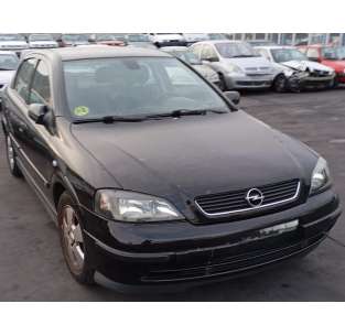 opel astra g berlina del año 2004
