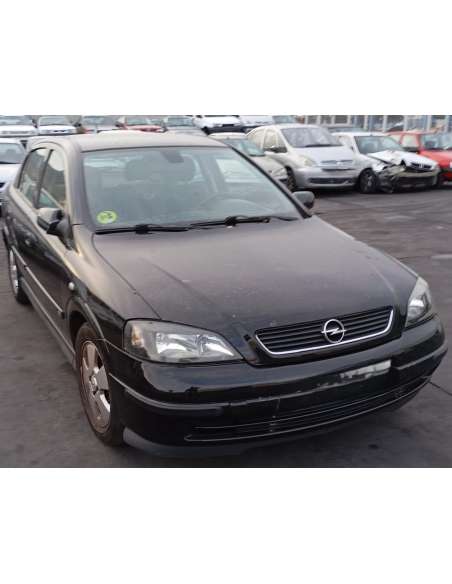 opel astra g berlina del año 2004