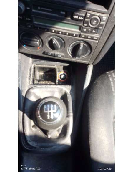 volkswagen golf iv berlina (1j1) del año 2002