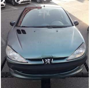 peugeot 206 berlina del año 2001