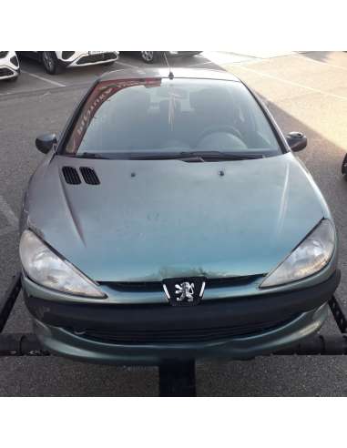 peugeot 206 berlina del año 2001