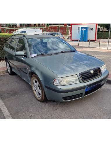 skoda octavia combi (1u5) del año 2002