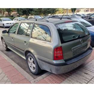 skoda octavia combi (1u5) del año 2002 2