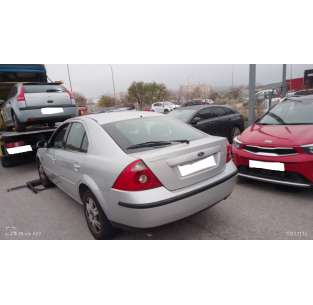 ford mondeo berlina (ge) del año 2004 2