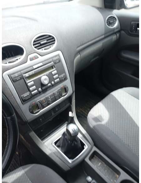 ford focus berlina (cap) del año 2005
