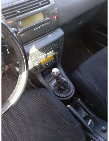 citroën c4 berlina del año 2006