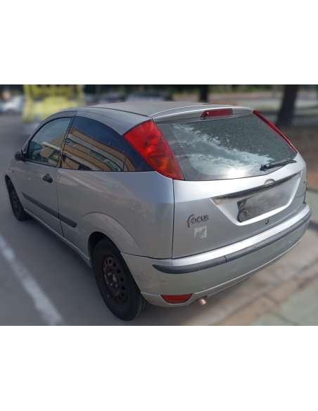 ford focus berlina (cak) del año 2004