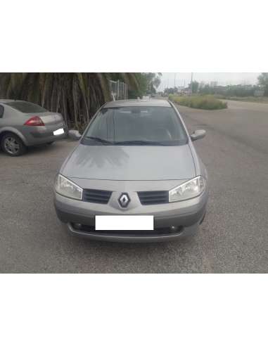 renault megane ii classic berlina del año 2005