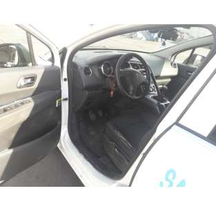 peugeot 5008 del año 2014 2