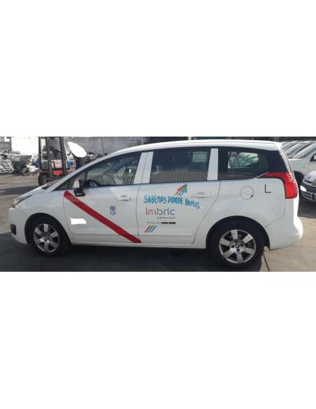 peugeot 5008 del año 2014