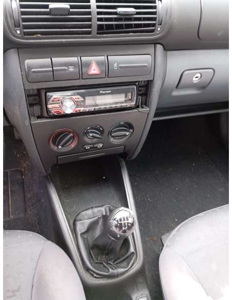 seat toledo (1m2) del año 2002