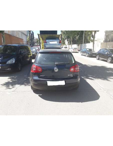 volkswagen golf v berlina (1k1) del año 2004