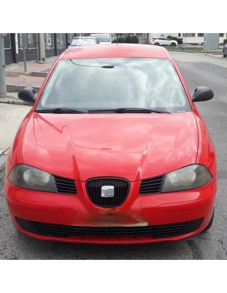 seat ibiza (6l1) del año 2003