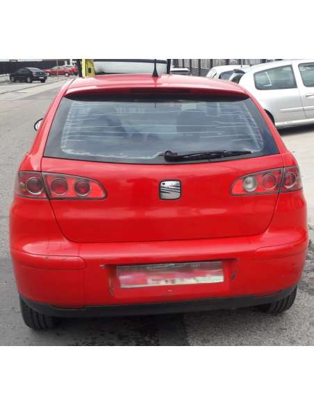 seat ibiza (6l1) del año 2003