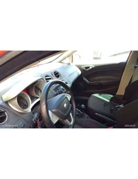 seat ibiza (6j5) del año 2009