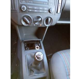 volkswagen polo (9n3) del año 2006 2