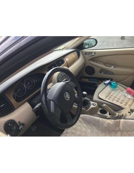 jaguar x-type del año 2004