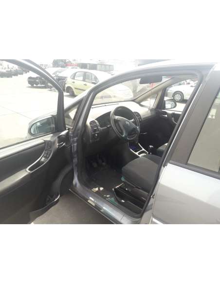 opel zafira a del año 2005