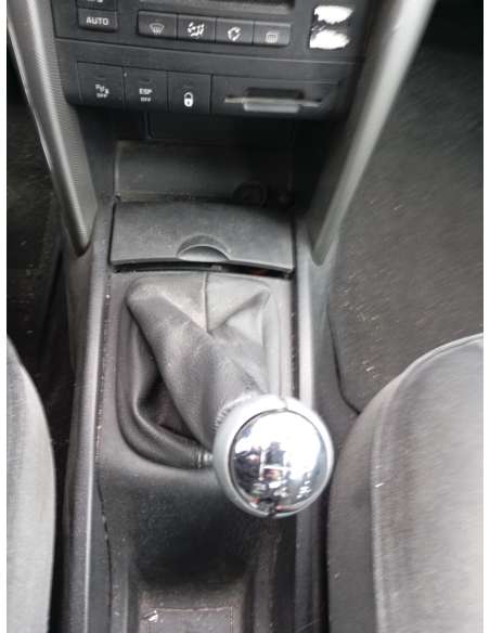 peugeot 207 del año 2007