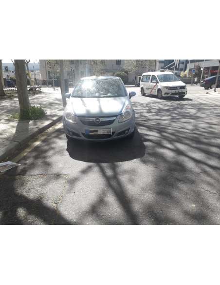 opel corsa d del año 2008