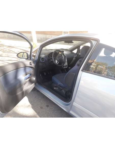 opel corsa d del año 2008
