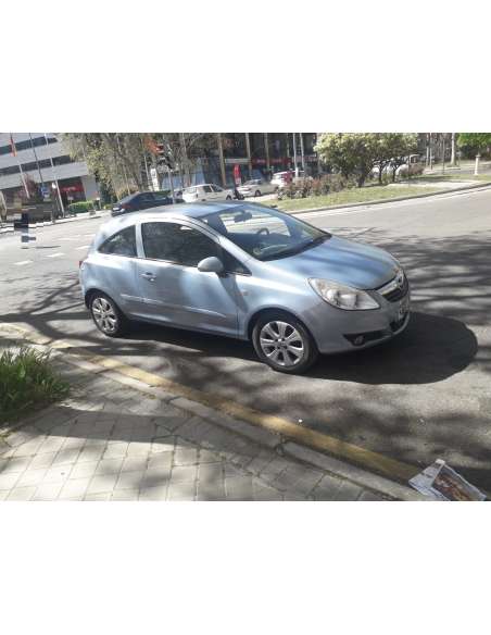 opel corsa d del año 2008